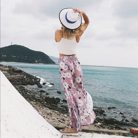 💥HP💥 Floral print Split leg pants - Picture 2 of 8